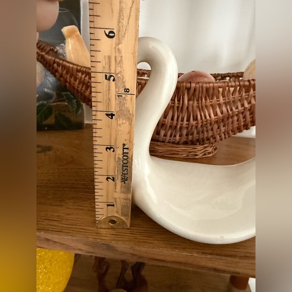 Art Deco Ceramic Porcelain Swan Figurine Bathroom Wash Cloth Hand Towel Holder - Picture 7 of 7